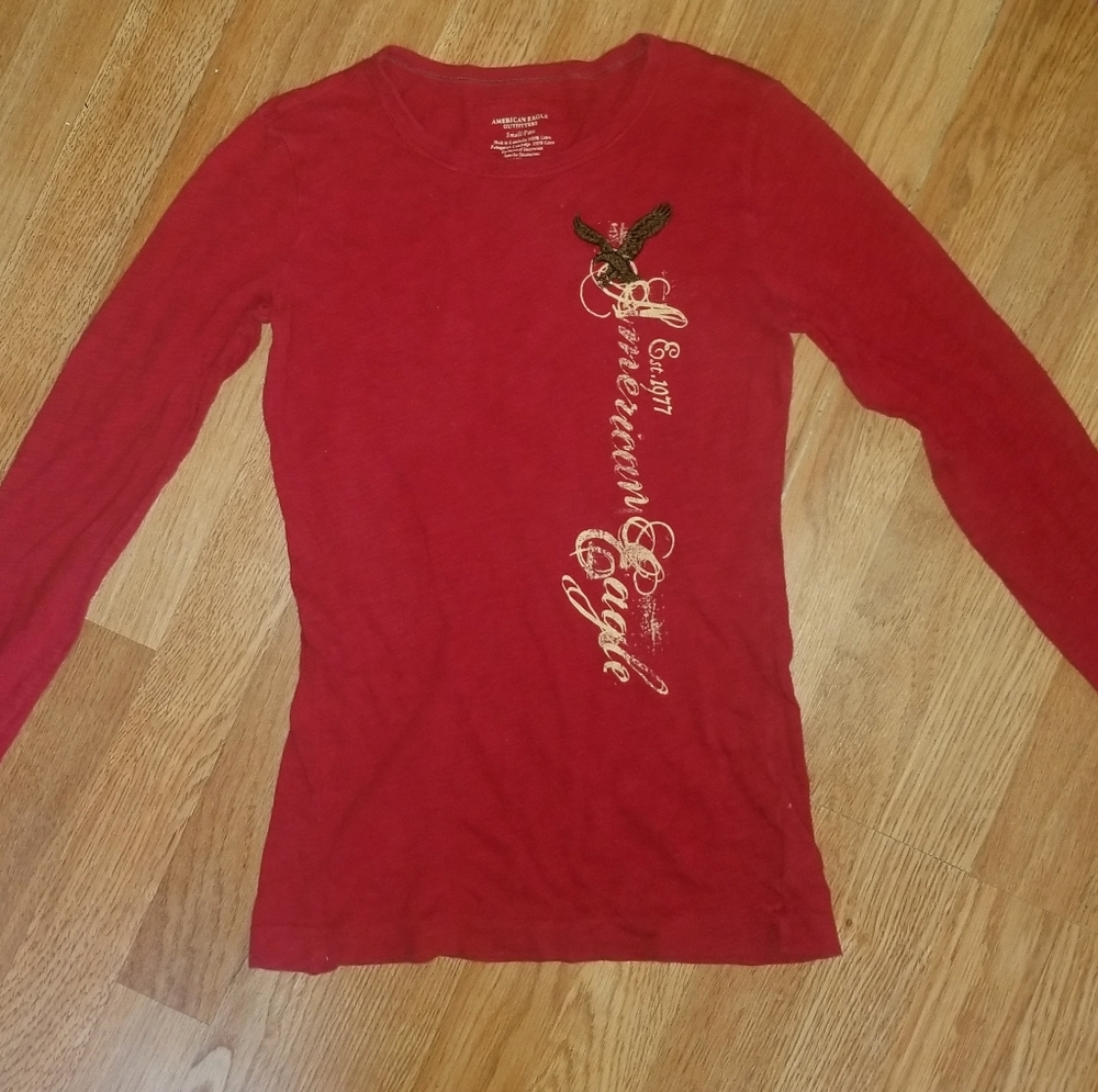 AE Long Sleeve T Shirt. Red, Sz: S